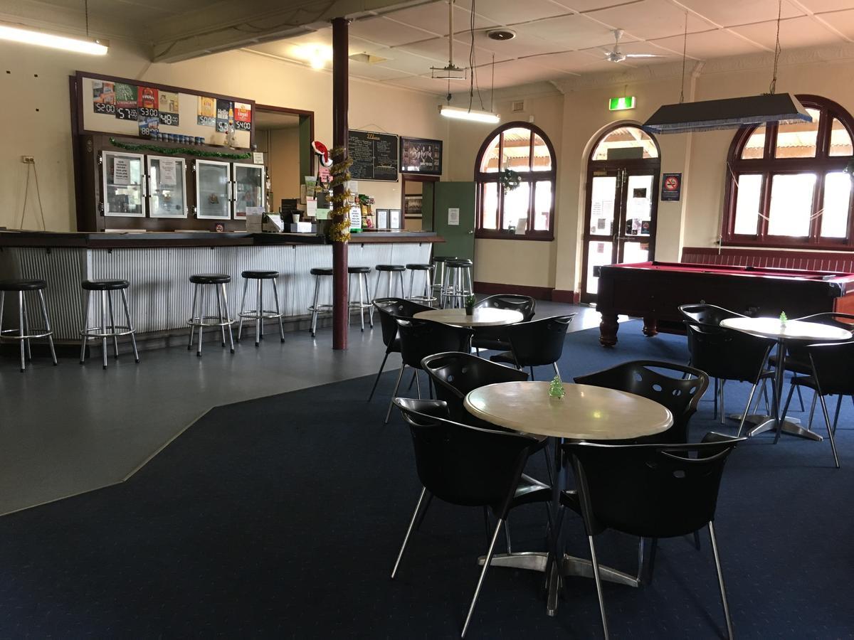 The Wickepin Hotel And Harvest Cafe 约克 外观 照片